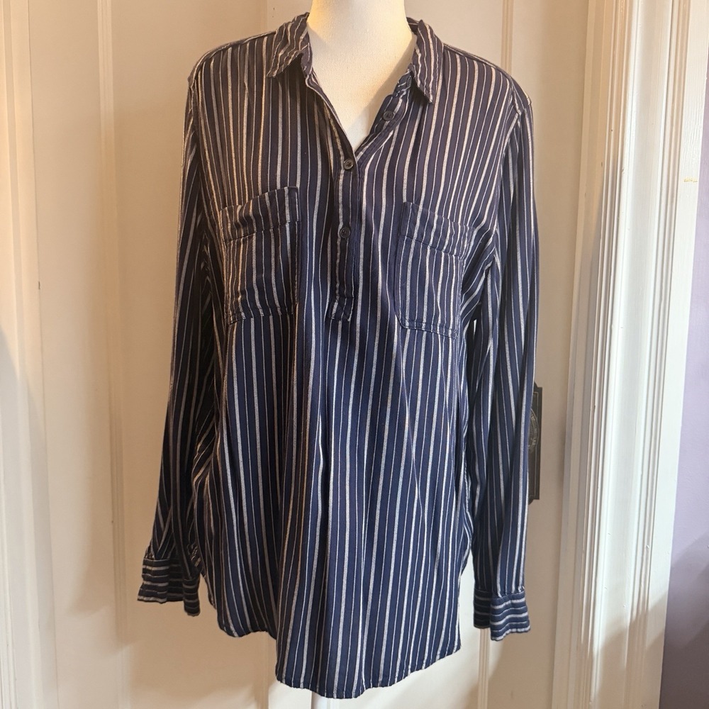 Universal Thread 1/4 Button Up Long Sleeve Navy Blue Striped Blouse XXL